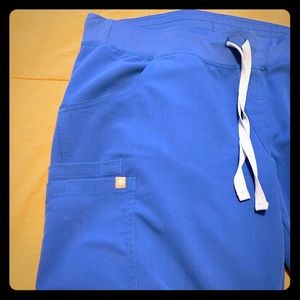 FIGS winning blue scrub pant